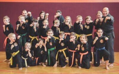 10 Gründe warum Kinder Kampfsporttraining wichtig ist: Diszipliniert und Entwicklungsfördernd