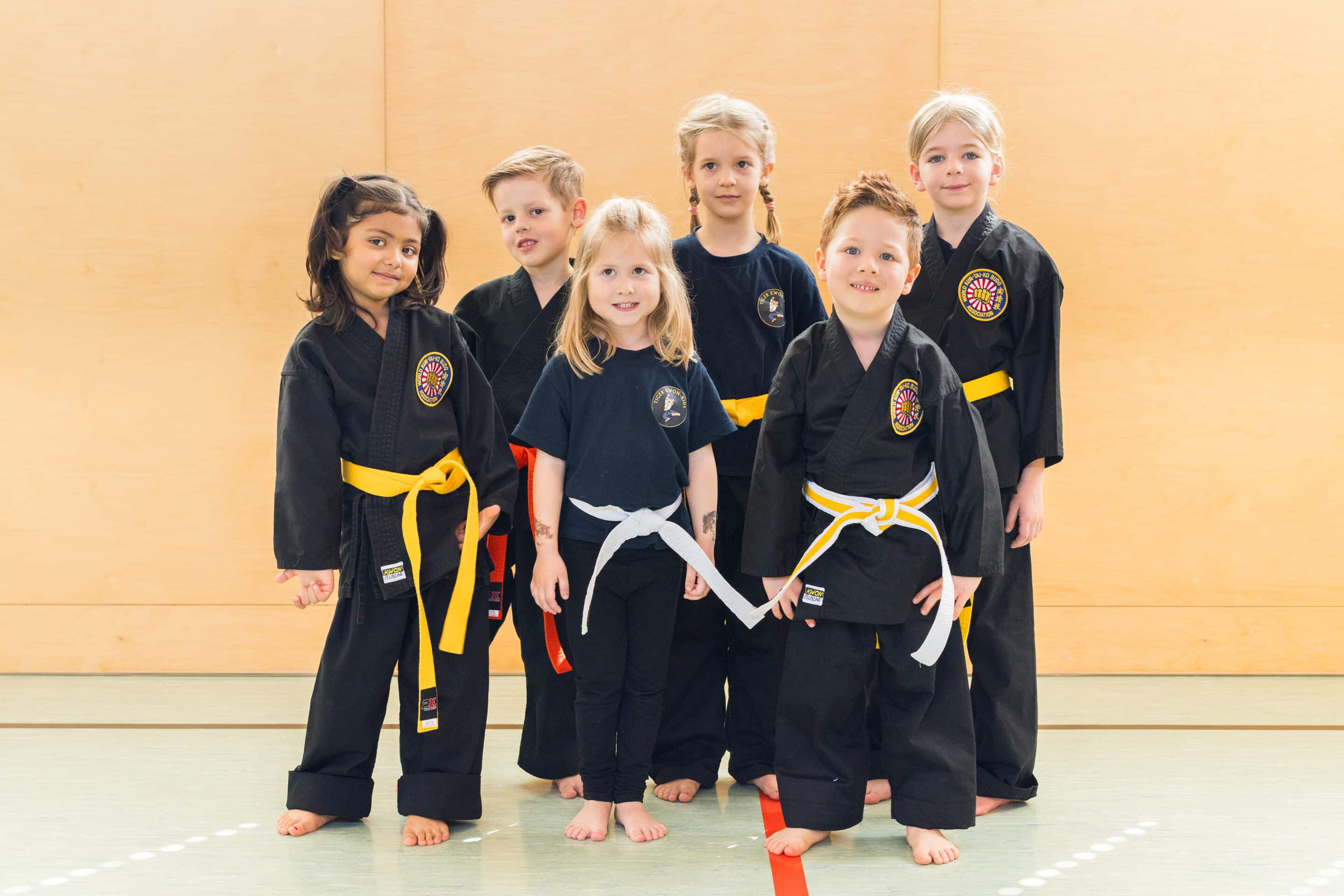 HPL01478 Karatekinder 4 bis 6 Jahre