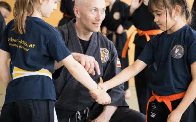 Karate für Mädchen – 7 schlagkräftige Gründe für Kampfsport